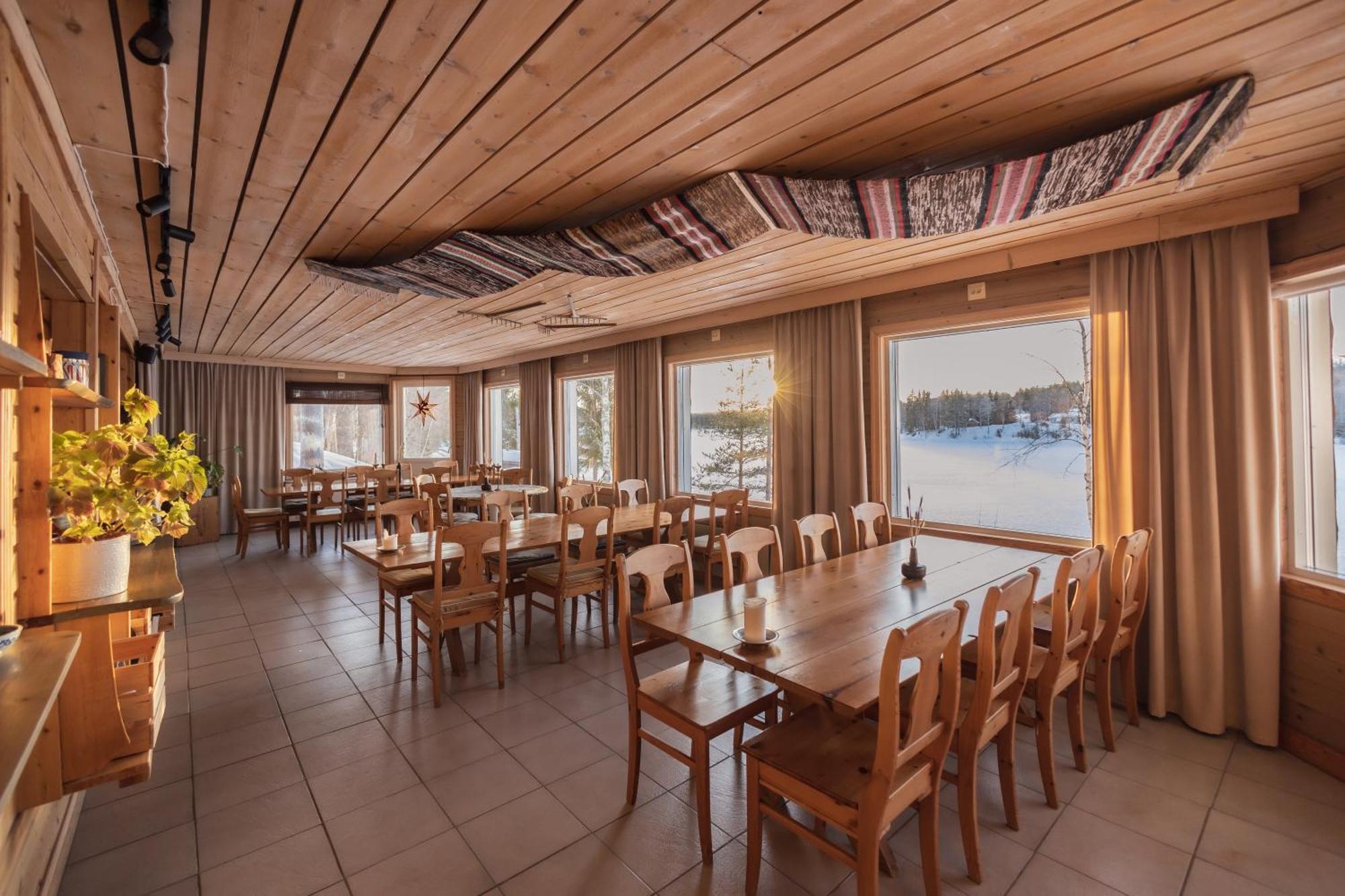 Kalix Riverside Inn, Farm Timbering Exterior photo